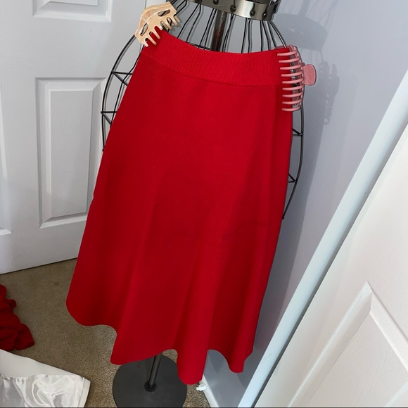 Women two piece skirt and blouse set - Picture 4 of 7